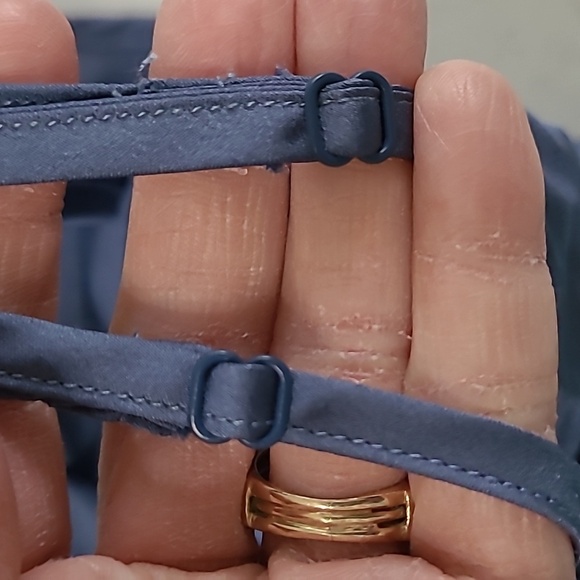 NWT Abercrombie & Fitch Blue Pleated Sleeveless Dress with Deep Vneck size Small - Picture 8 of 10